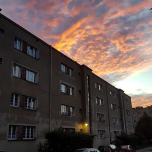 Niebo adekwatne do piękna osiedla